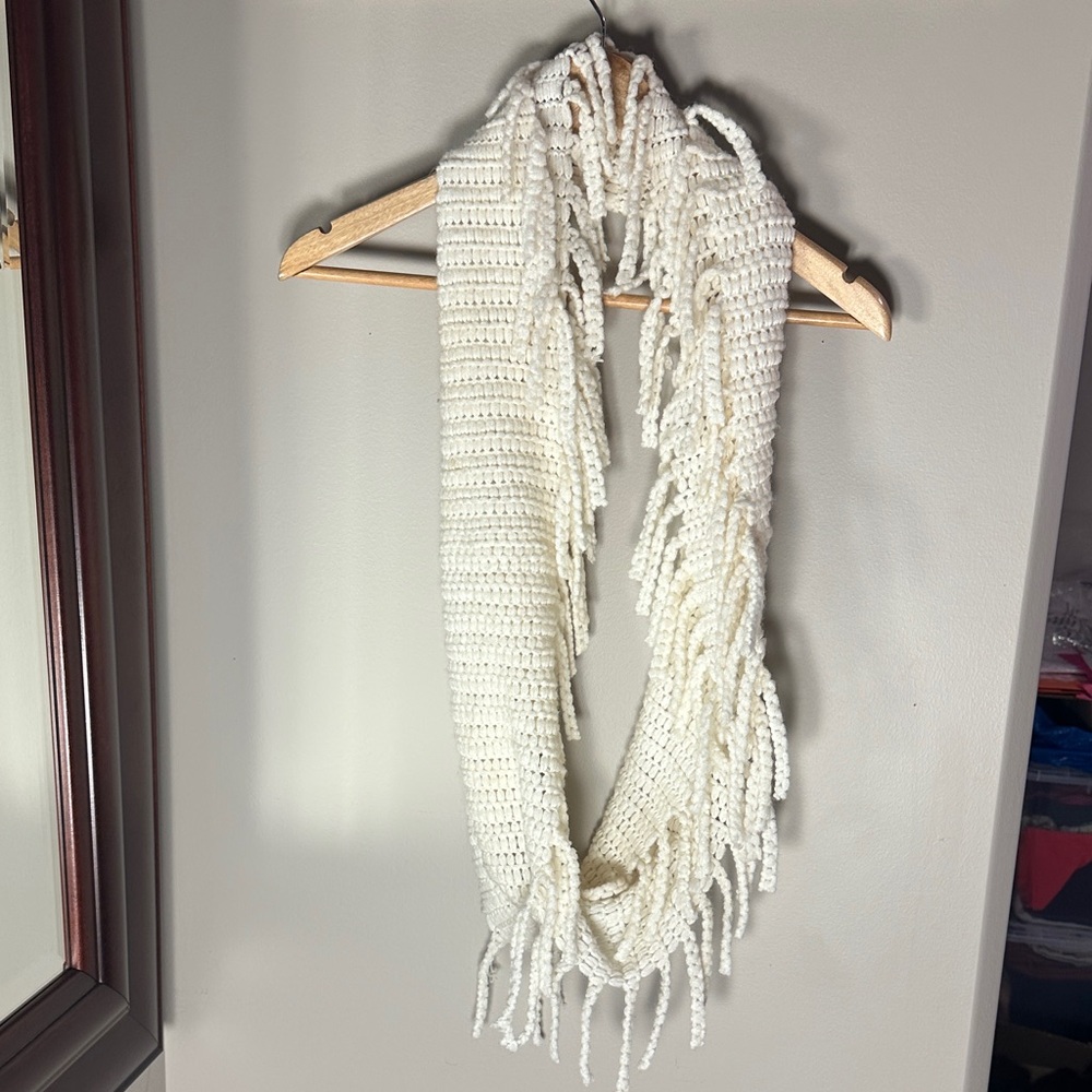 Cream Knit Fringe Scarf